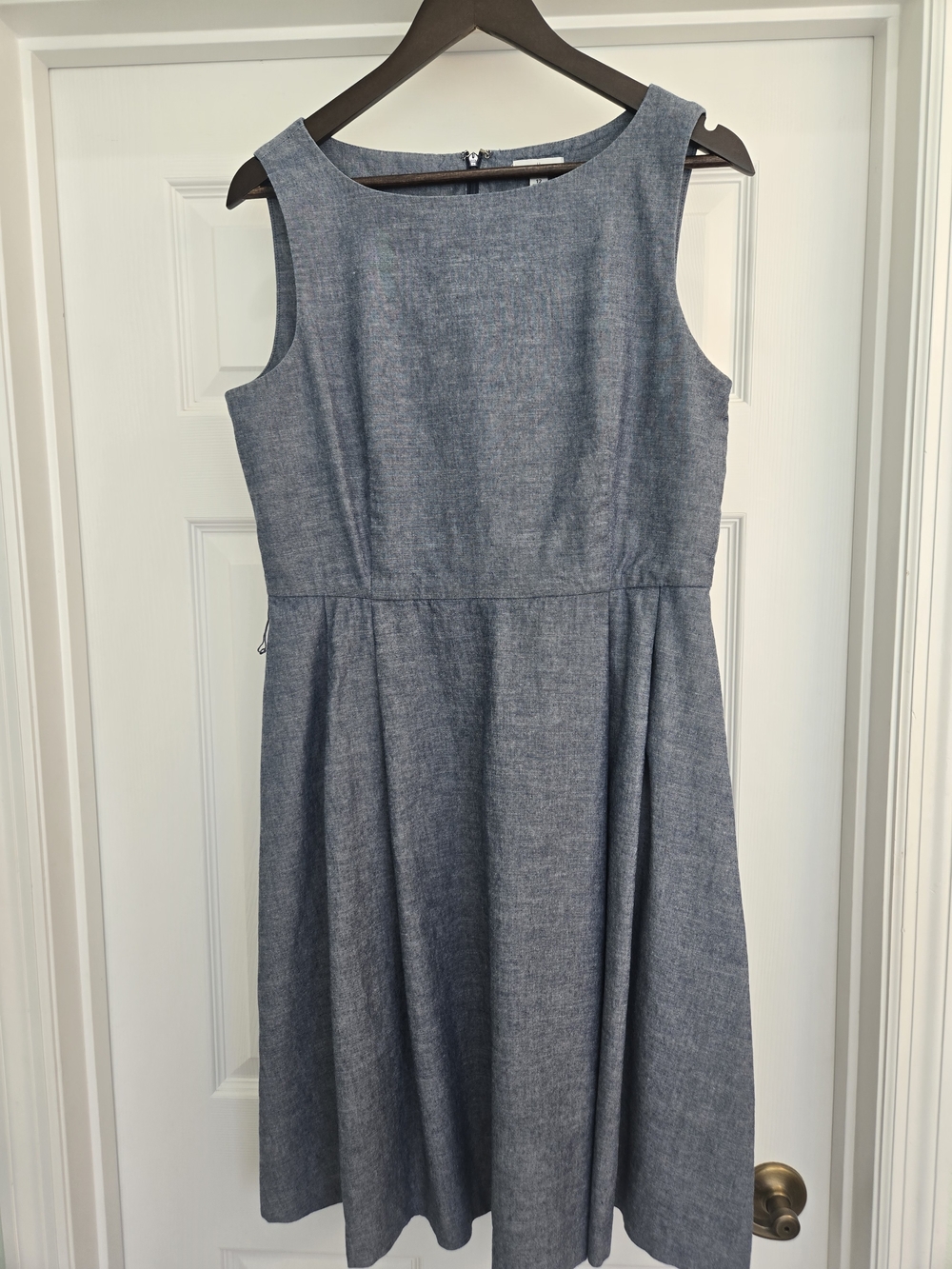 L.L. Bean Signature Fit Flare Pleated Chambray Midi Dress Light Blue Preppy 12